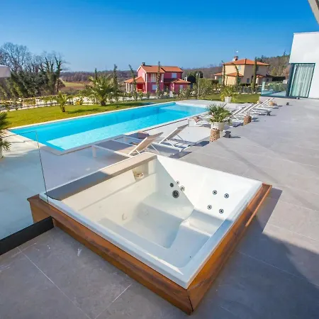 Unparalleled Luxury At Fuskulina Villa *